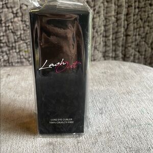 Luxe Eye Curler - Black